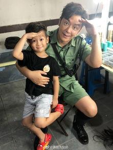 陈浩民的父亲的照片,岁月沉淀下的慈父形象