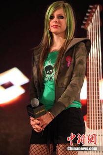 avrillavigne资料,流行乐坛的叛逆之声