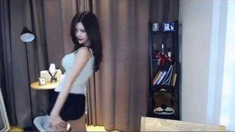 牛仔裤韩国女主播,牛仔裤的潮流演变