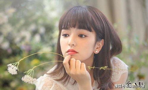 萧潇家庭背景,出身名门，传承家族荣耀的传奇人生